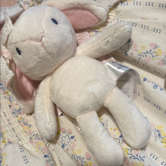 Tommy Bahama / Floral Dress with Plush Bunny Toy. Size : 3T - Picture 2 of 5